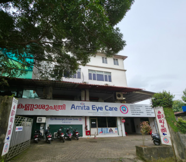 Vitreoretinal Surgery, Refractive surgery, LASIK, Dr. Amita Verghese, Dr.